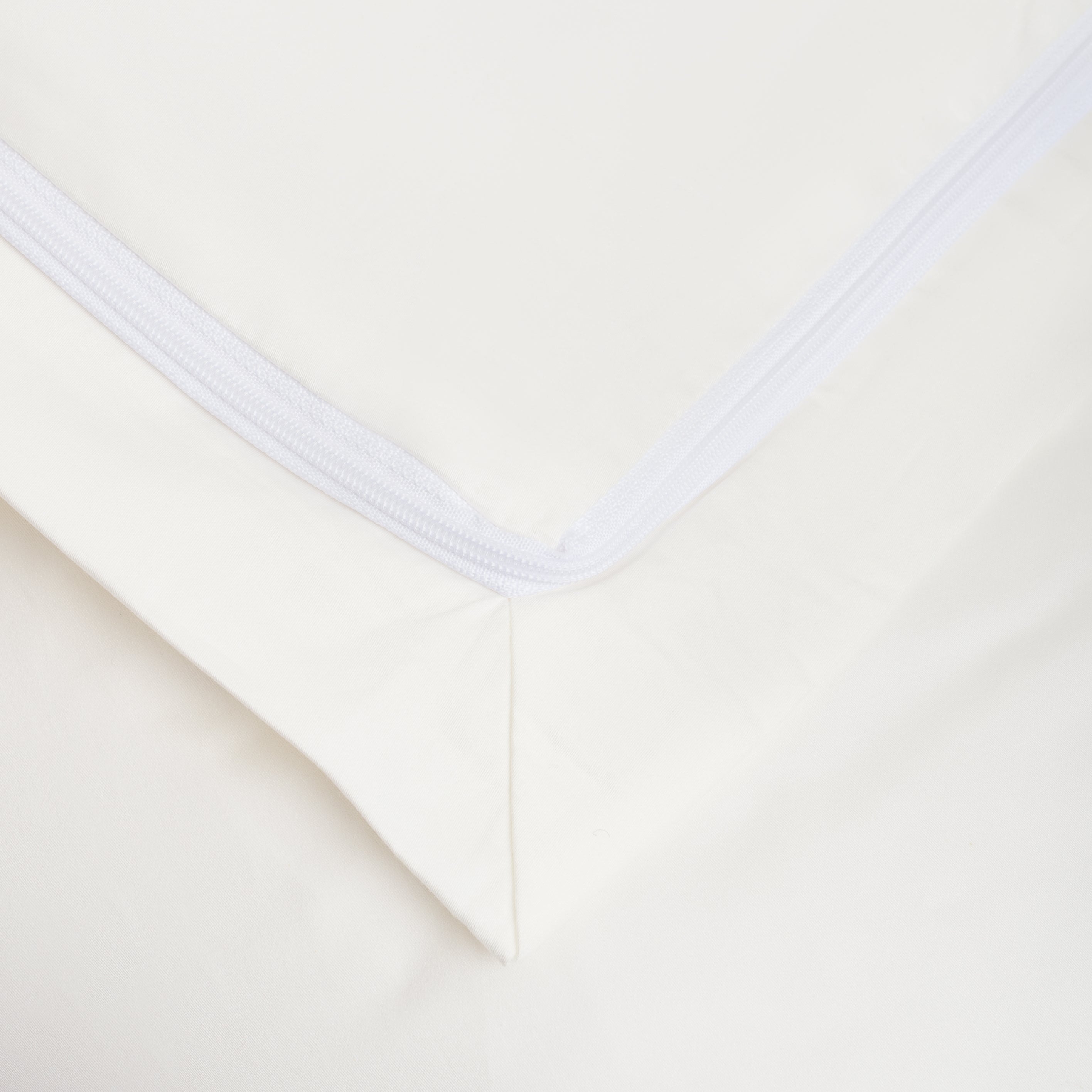 Ivory – Duvet Cover Set (Easy Change)