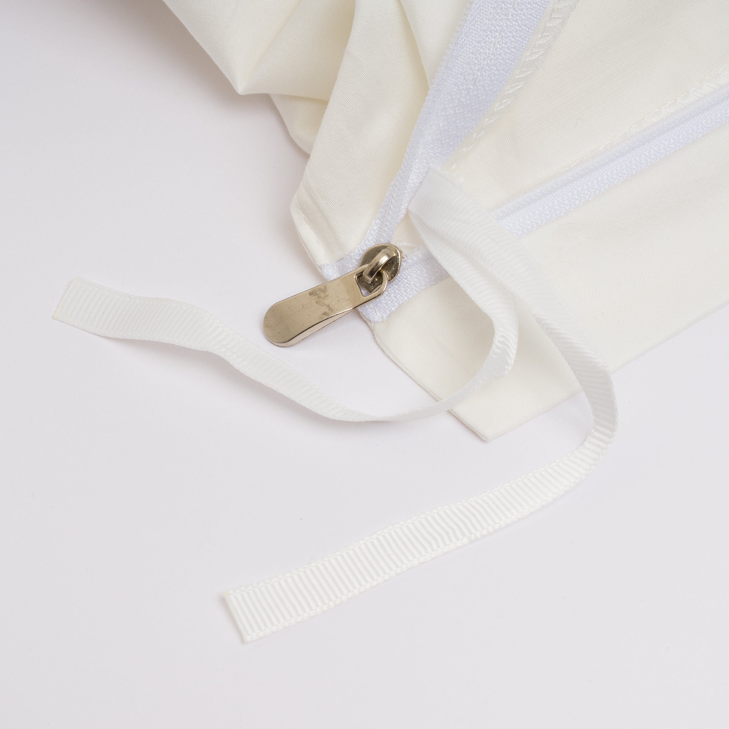 Ivory – Duvet Cover Set (Easy Change)