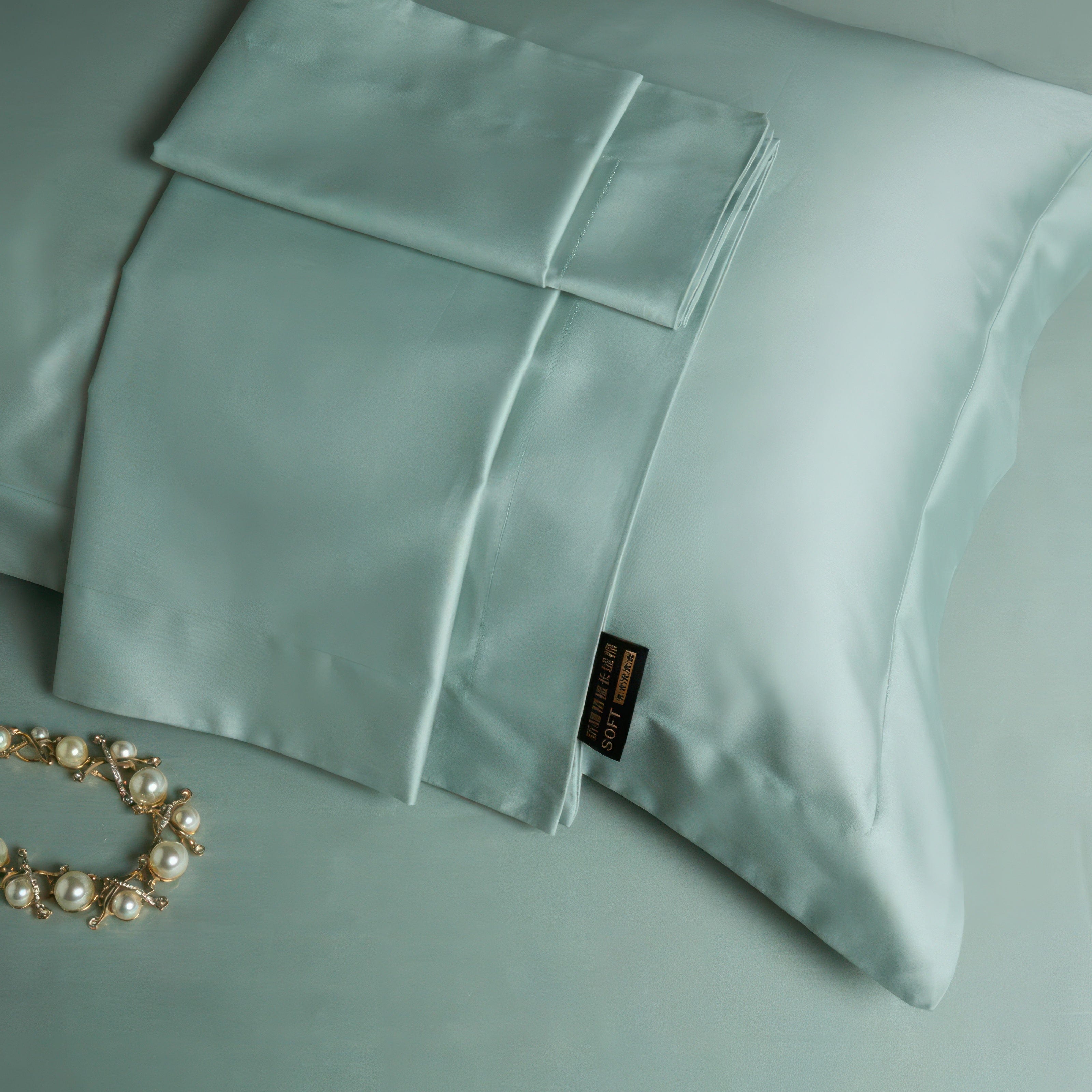 Minimalist Luxe Green - Bedding Set