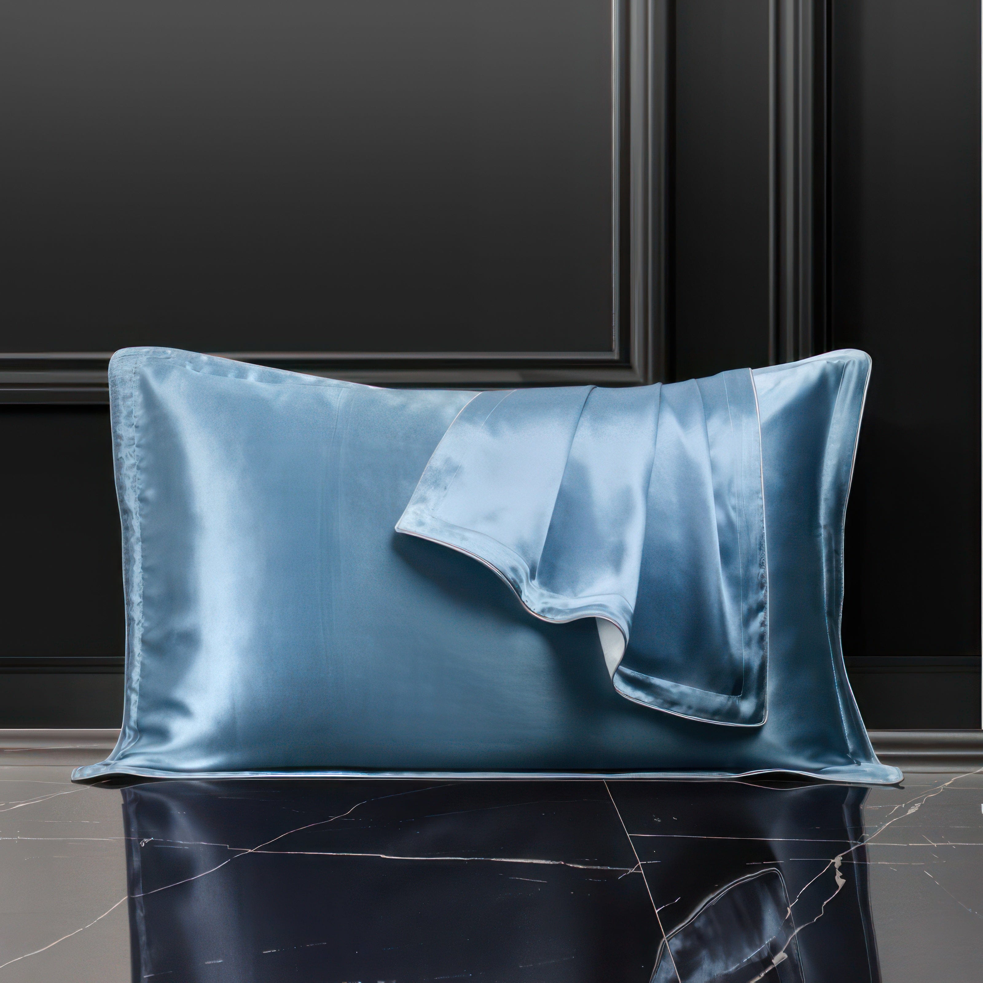 Belle Blue - Silk Pillowcase