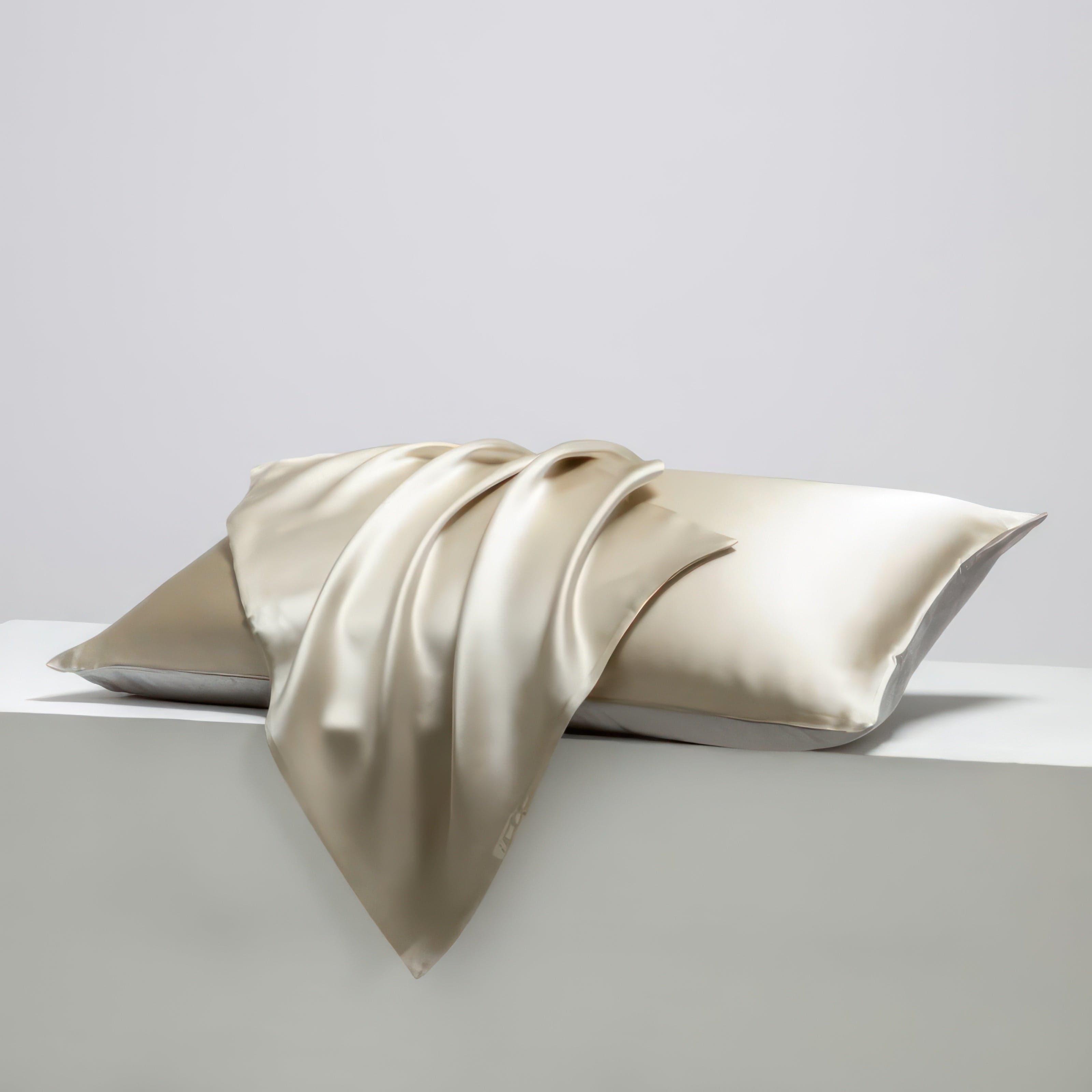 Feya Cream -  Silk Pillowcase