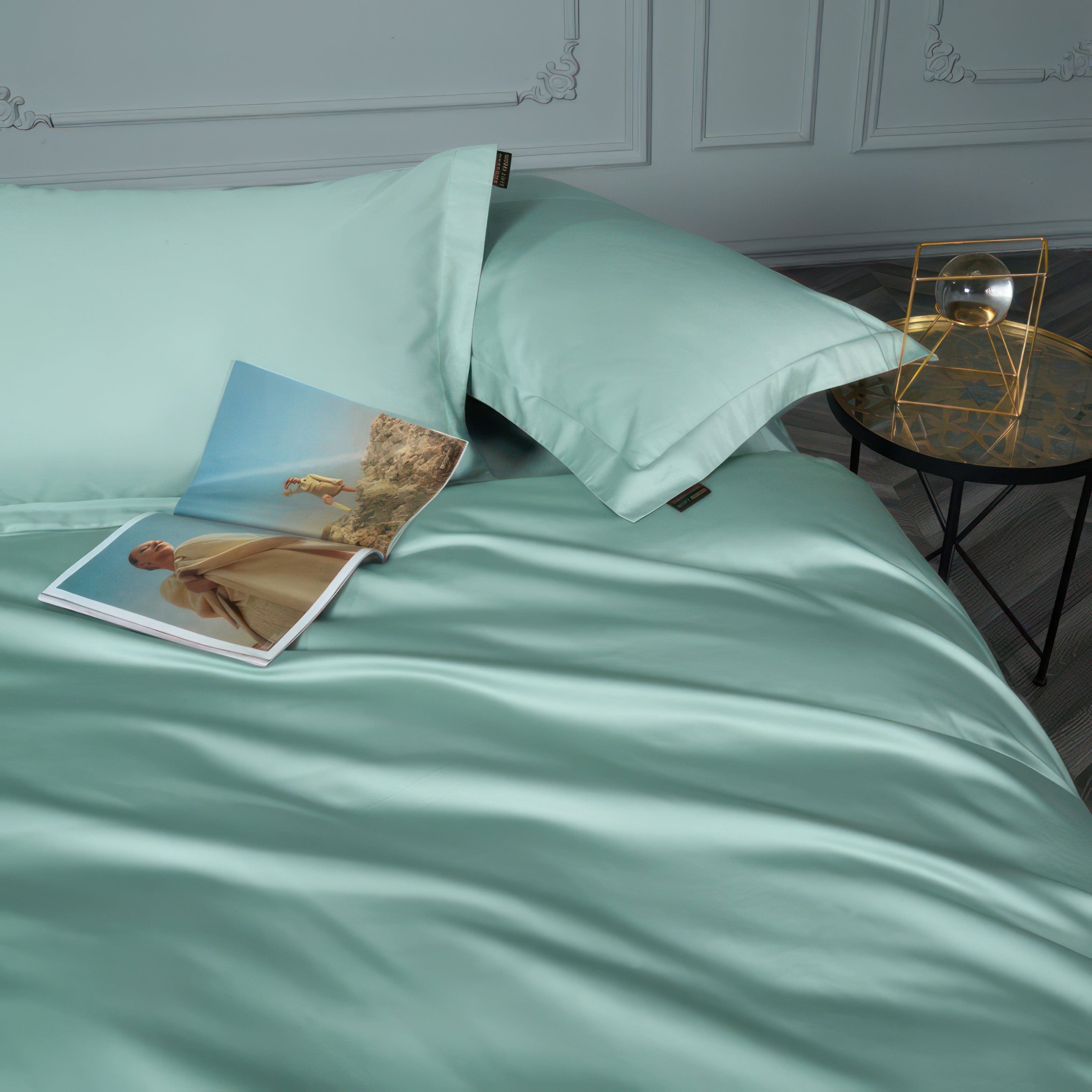 Minimalist Luxe Green - Bedding Set