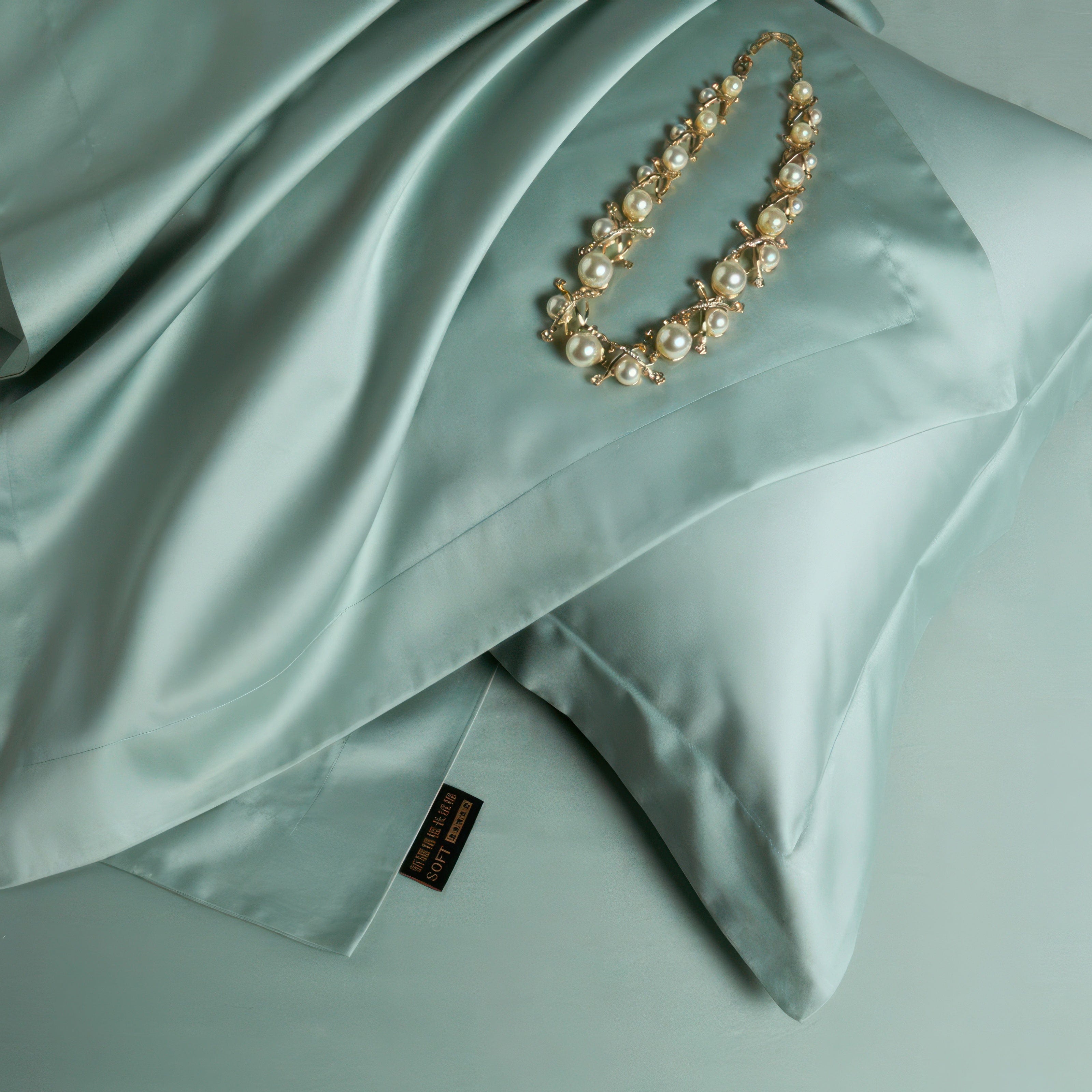 Minimalist Luxe Green - Bedding Set